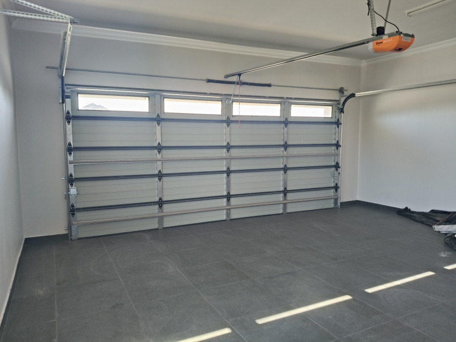 4 Bedroom Property for Sale in Fountains Estate Eastern Cape